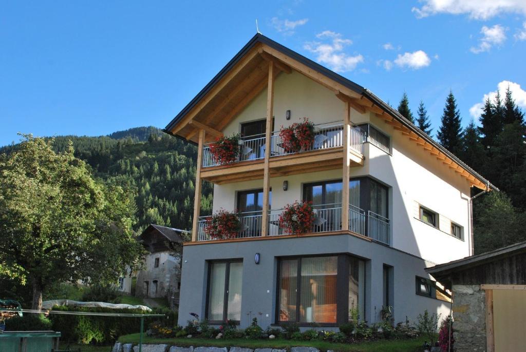 Ferienwohnungen Mitterer Weissensee Oda fotoğraf